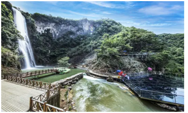 黄石滴水崖玻璃观景平台双汽一日游